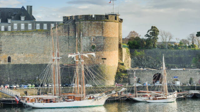 Le château sur le port de Brest