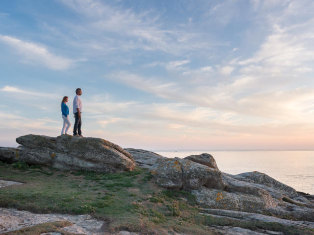 Bien-être sur la presqu'île de Quiberon, balade au coucher du soleil le long du littoral