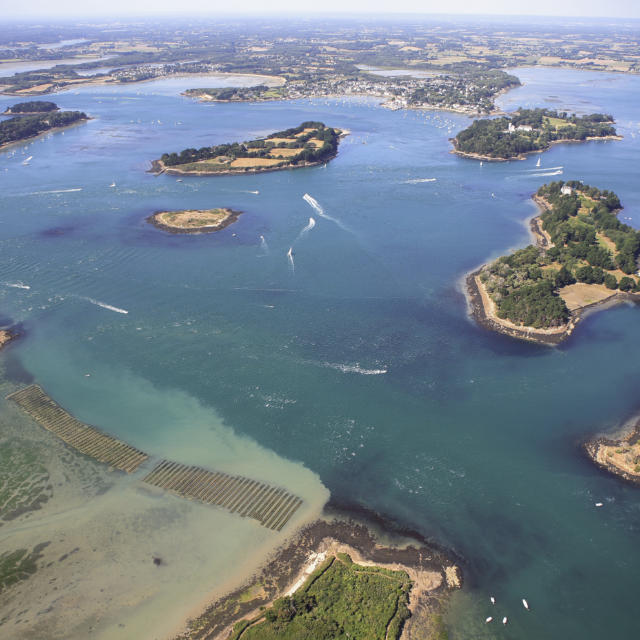Vue aerienne du golfe du Morbihan