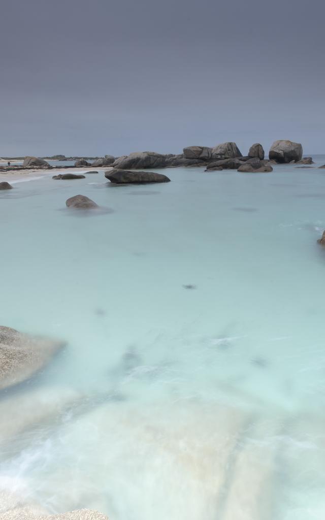 France, Finistère (29), Brignogan-Plages, l'eau turquoise de la grande plage sur la Côte des Légendes au cœur du Pays pagan