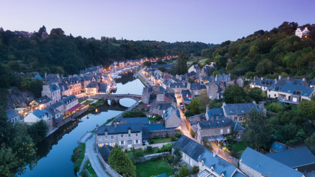 Dinan, port de Dinan et la Rance au coucher du soleil