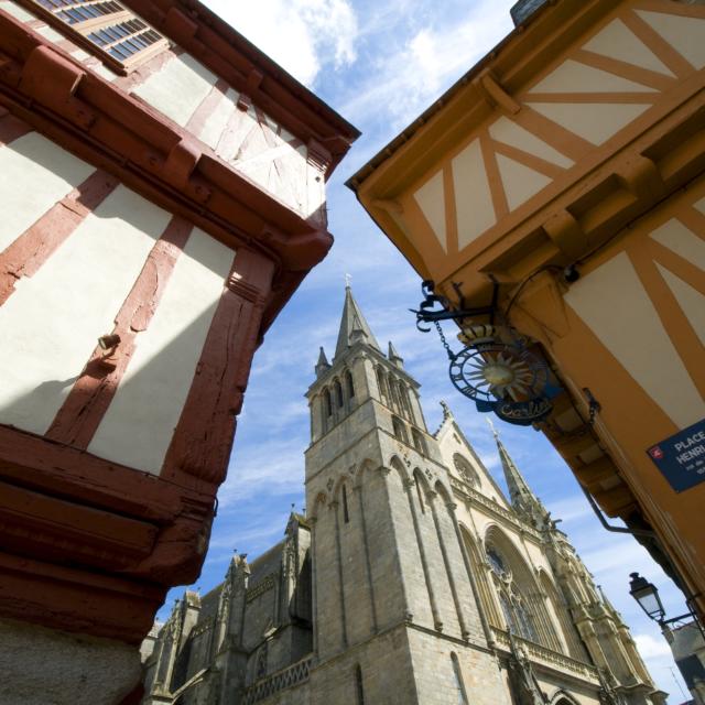 Cathédrale Saint-Pierre - Place Henri IV - Vannes