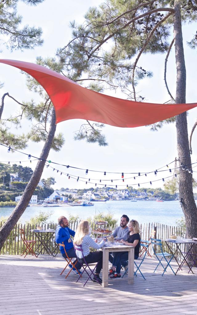 Déjeuner entre amis à La Perle de Quéhan à Saint-Philibert