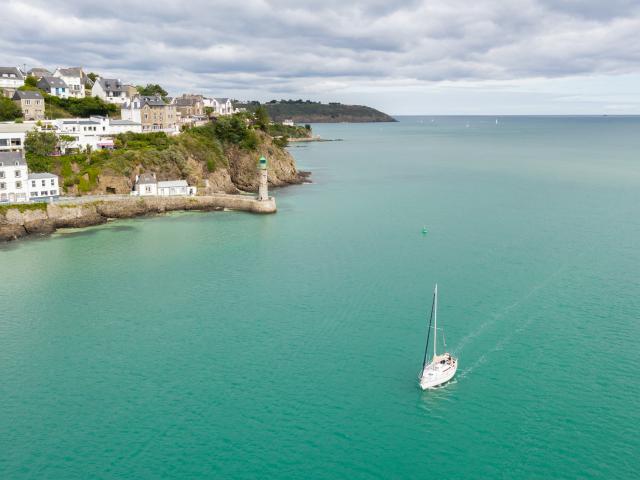 Plérin - port du Légué - phare de Saint Laurent de la mer
