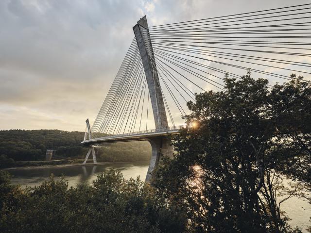 Pont de Térénez au dessus de la rivière de l'Aulne