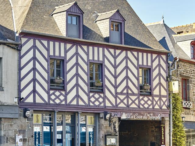 Combourg - La Cour du Temple