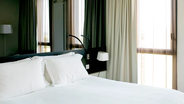 Suite de l'hôtel La Butte à Plouider
