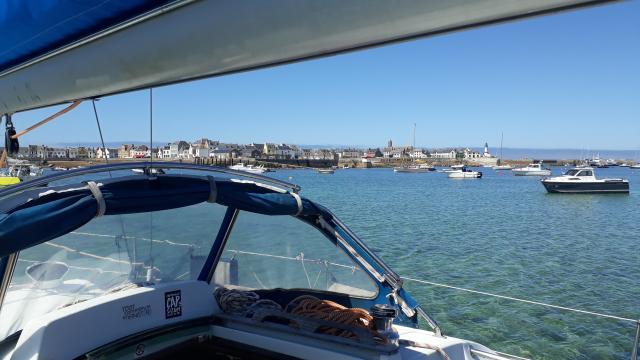 Voilier Atlantis - Audierne Yachting - île de Sein