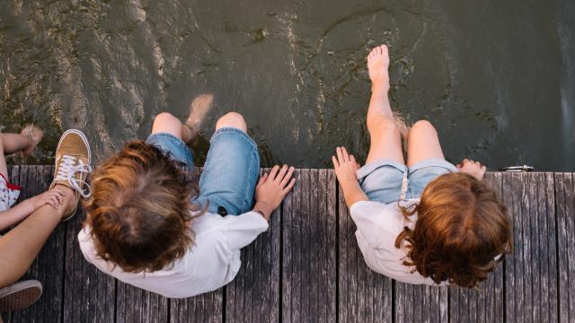 Bains-sur-Oust - Pause les pieds dans l'eau