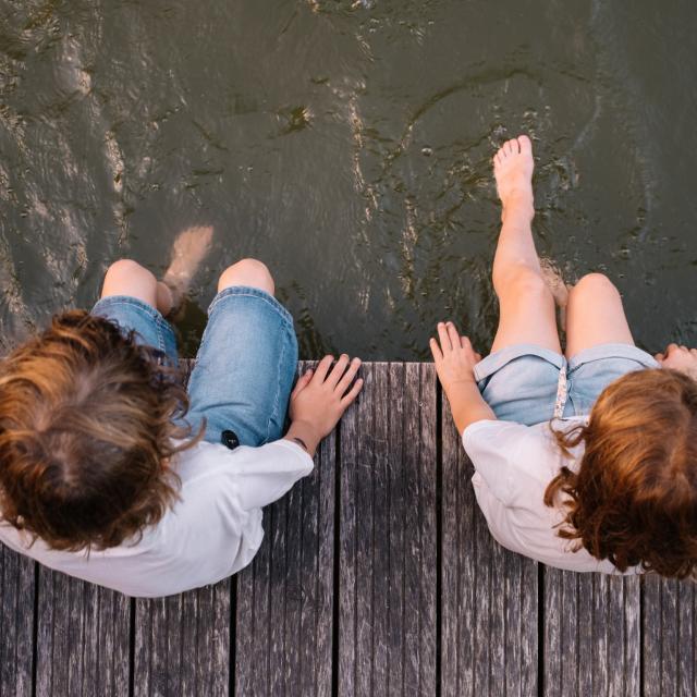 Bains-sur-Oust - Pause les pieds dans l'eau