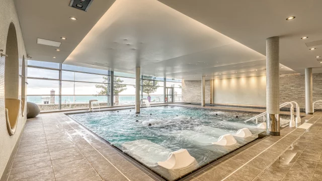 Spa Marin du Val André