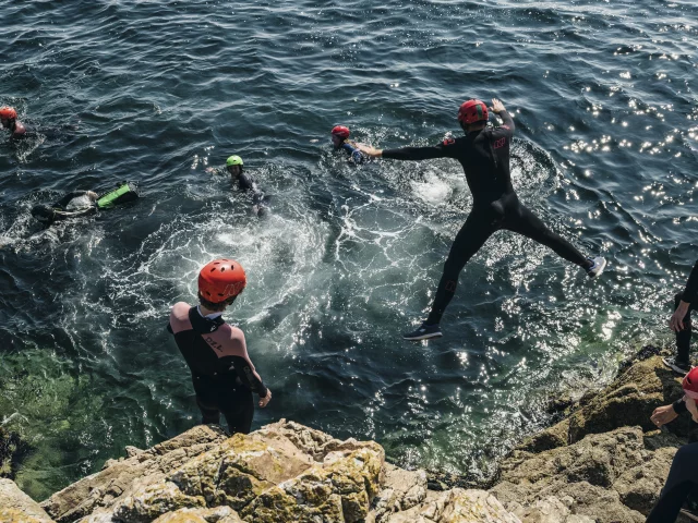 Presqu'Ile de Crozon - Morgat - Coasteering