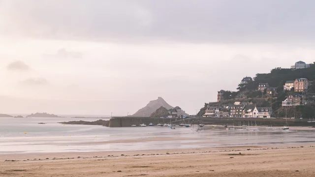 Plage à Pléneuf Val André
