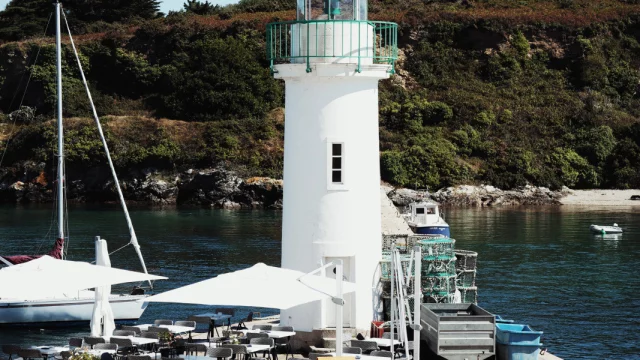 Belle-Ile-en-Mer_Port de Sauzon_Phare